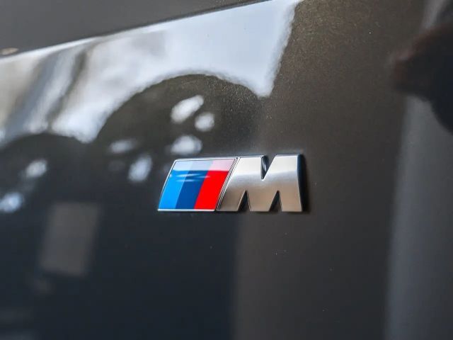 BMW 320 320i M-Sport Sedan