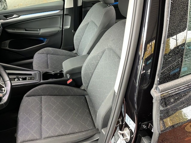 Volkswagen Golf 1.5 eTSI DSG Life Variant