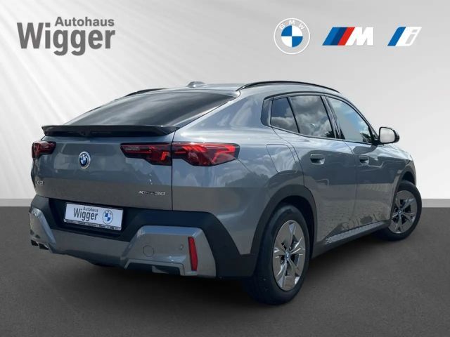 BMW X2 xDrive30/HUD/Panoramadach/Navi/Leder/LED/ACC