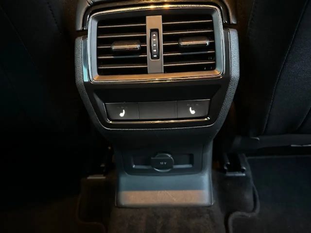 Skoda Karoq Style Style