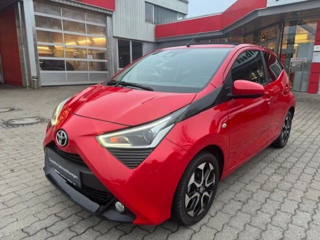 Toyota Aygo X Hatchback Play Team D X-play
