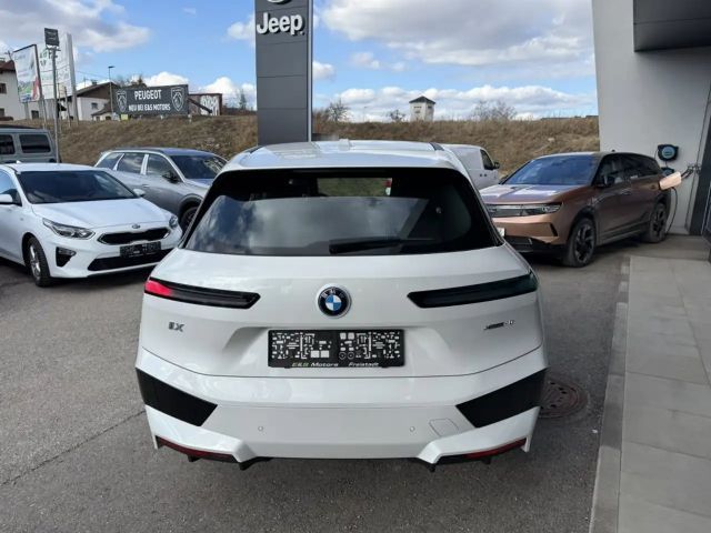 BMW iX xDrive40