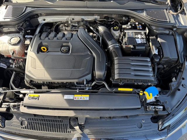 Volkswagen Golf 1.5 eTSI Golf VIII Style