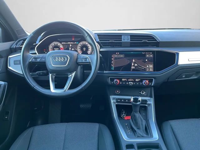 Audi Q3 35 TFSI S-Line