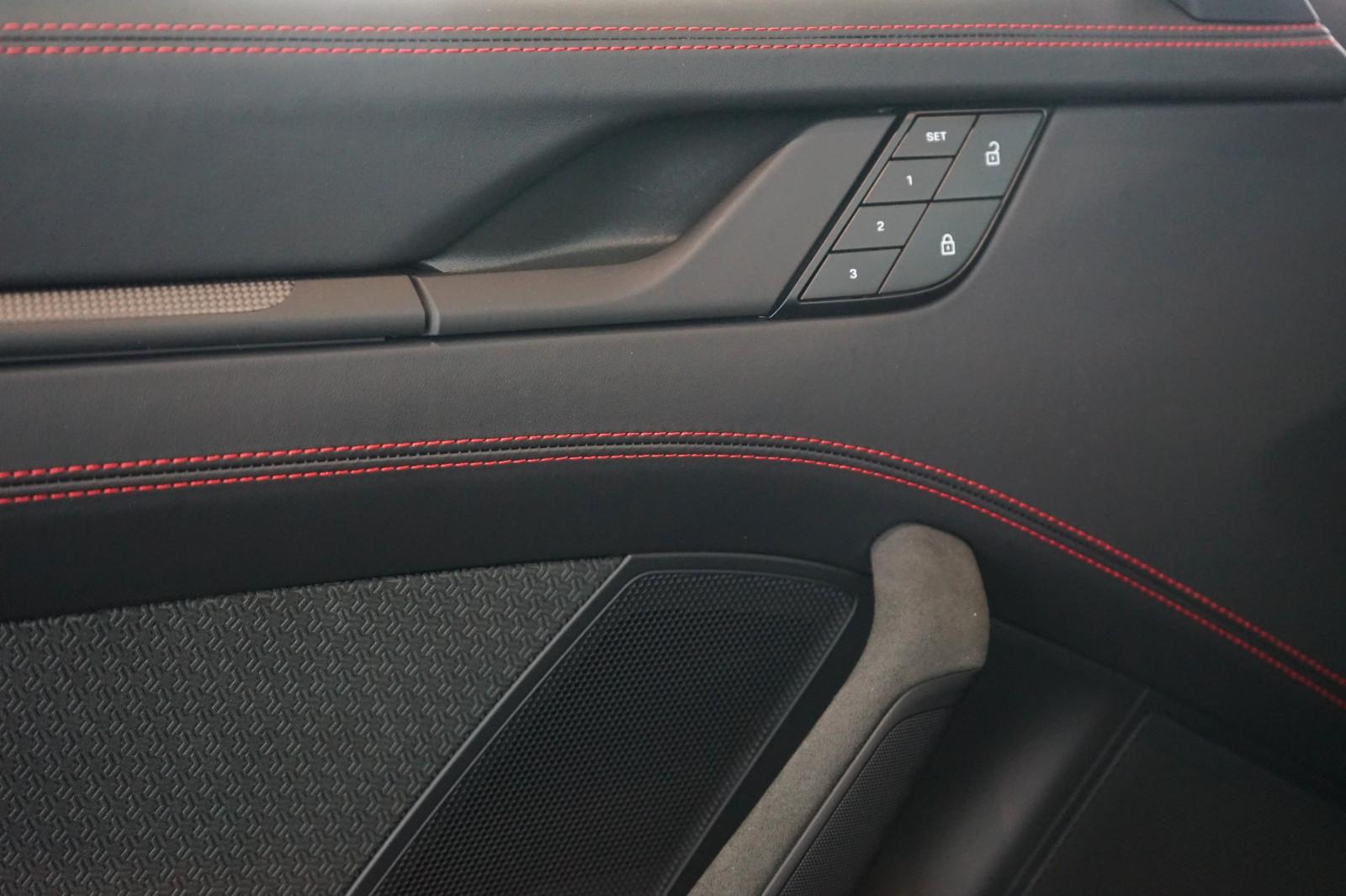 Porsche 911 992 Cabriolet Carrera GTS