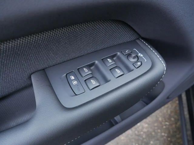 Volvo XC60 AWD Plus Recharge T8