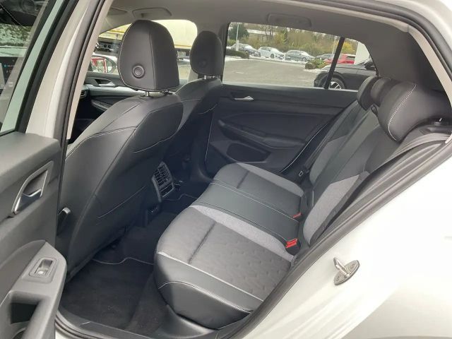 Volkswagen Golf 1.5 TSI Golf VIII