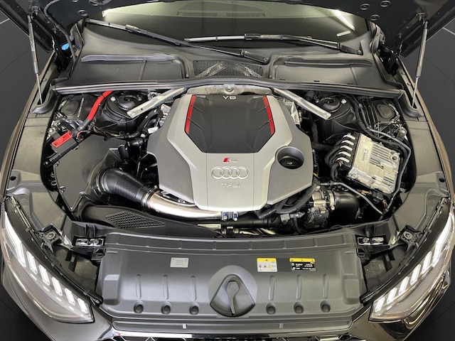 Audi RS4 Avant Quattro