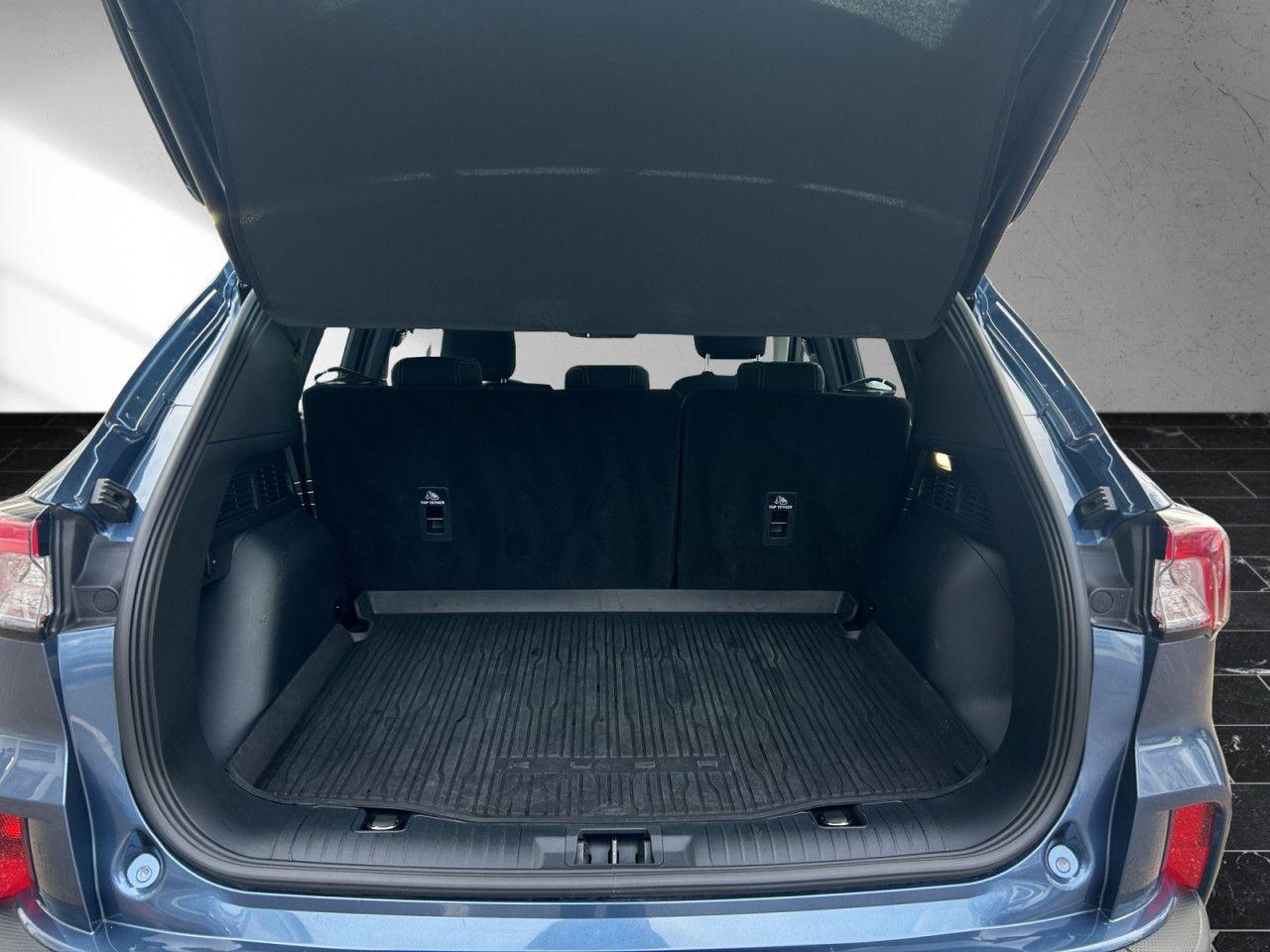 Ford Kuga Hybrid Plug in Hybrid Titanium