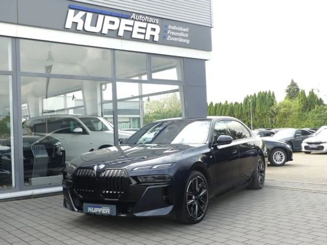 BMW i7 M-Sport Sedan