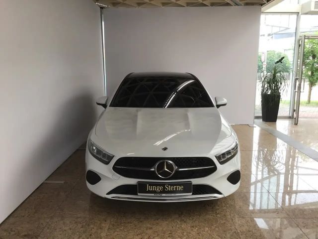 Mercedes-Benz A 220 4MATIC Progressive