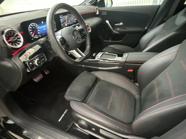 Mercedes-Benz CLA 200 AMG Line CLA 200 d Coupé