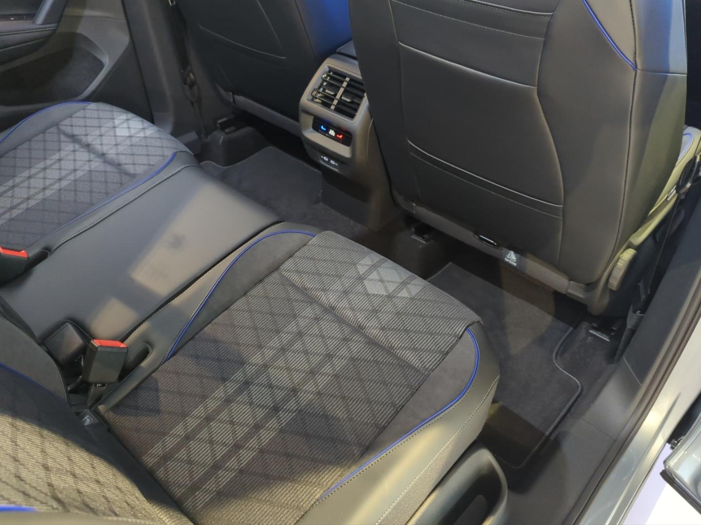 Volkswagen Tiguan 2.0 TDI DSG R-Line