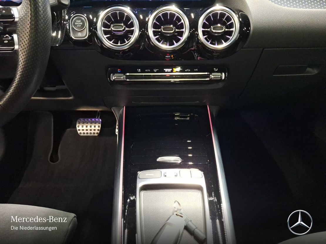 Mercedes-Benz GLA 200 AMG Line