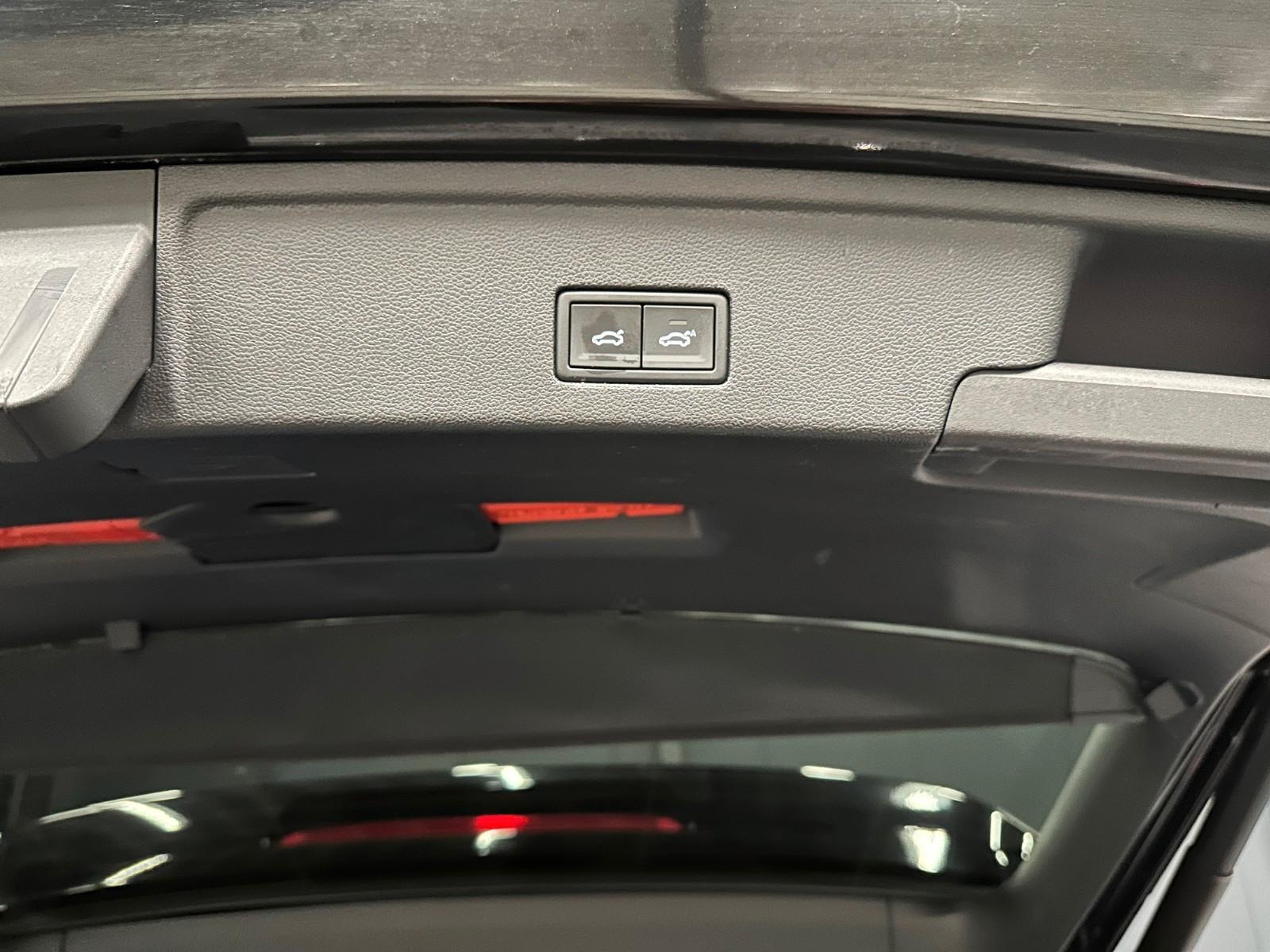 Volkswagen Touareg 4Motion R-Line Style