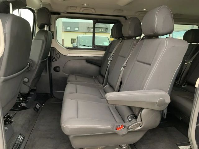 Renault Trafic Blue Grand Spaceclass