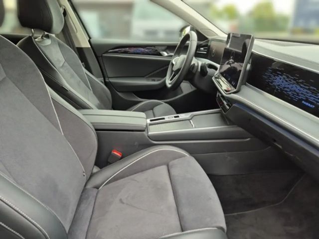 Volkswagen Passat 1.5 eTSI DSG Variant