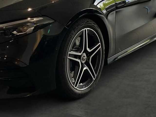 Mercedes-Benz A 220 A 220 d AMG Line