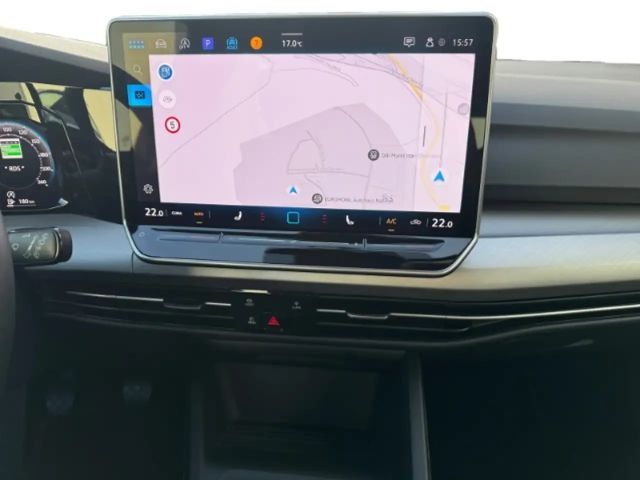 Volkswagen Golf Life Variant