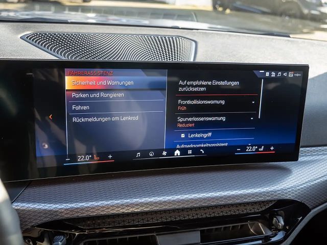 BMW 330 330i M-Sport Touring xDrive