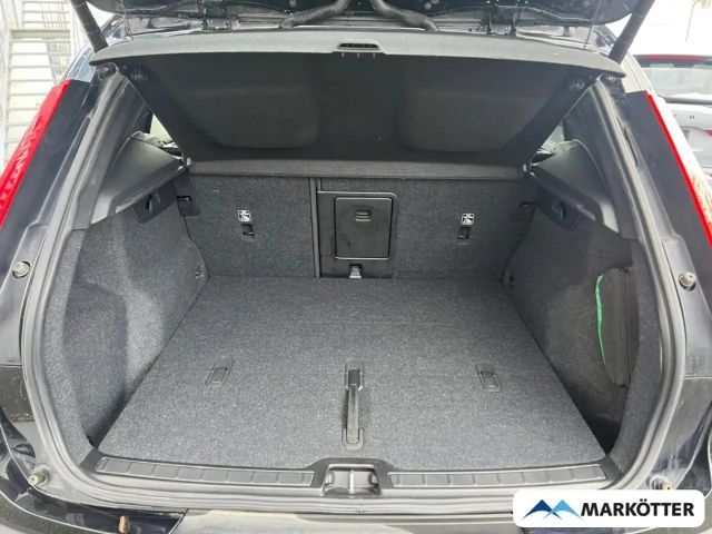 Volvo XC40 AWD R-Design Recharge