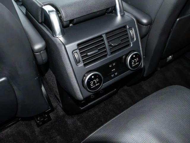 Land Rover Discovery D300 Dynamic HSE