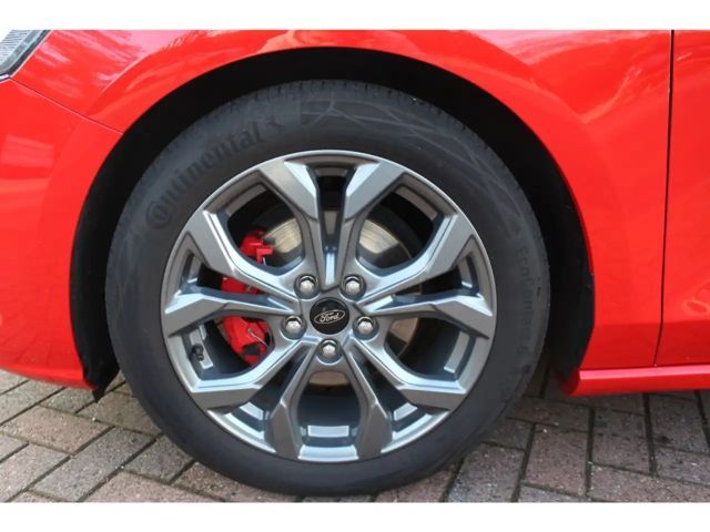 Ford Focus ST Line Wagon