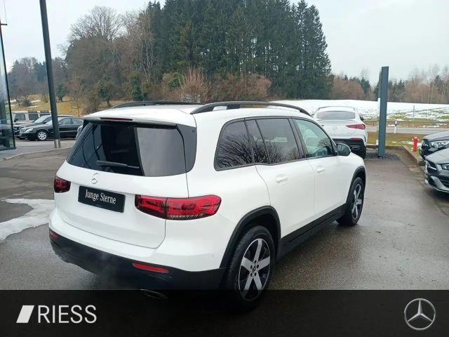 Mercedes-Benz GLB 200 7-Sitzer+AHK+Fahrass.P+Pano+Kamera+Night