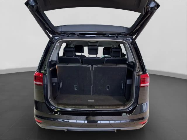 Volkswagen Touran 1.5 TSI DSG