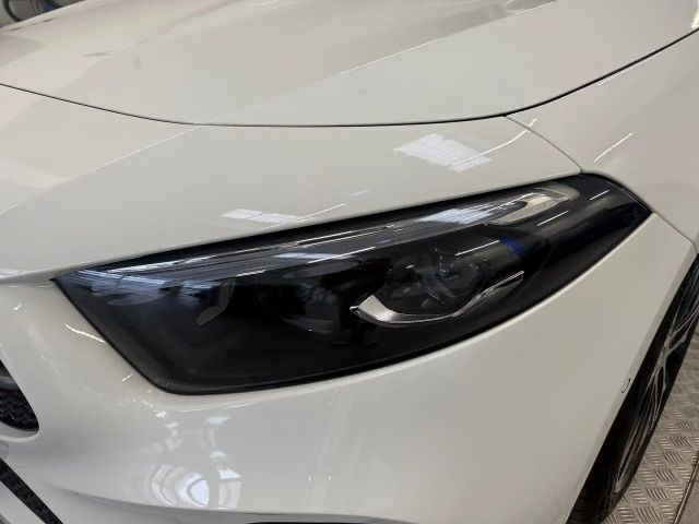 Mercedes-Benz A 180 Hatchback