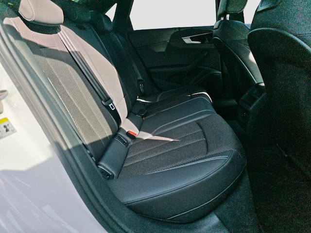 Audi A4 40 TDI S-Tronic Sedan