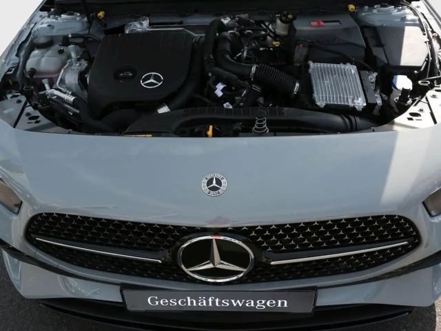 Mercedes-Benz A 200 AMG Line Hatchback