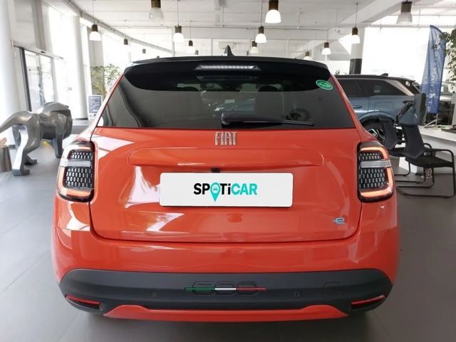 Fiat 600e La Prima