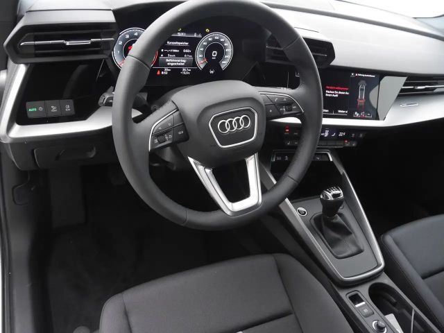 Audi A3 30 TFSI Sedan