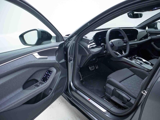 Audi A6 Avant Quattro S-Tronic