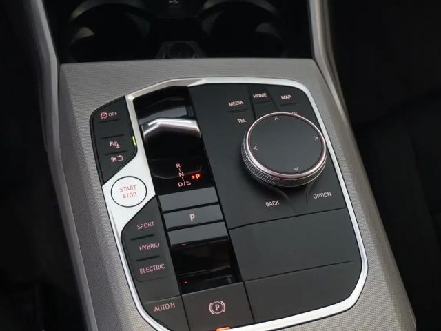 BMW 320 320e Touring