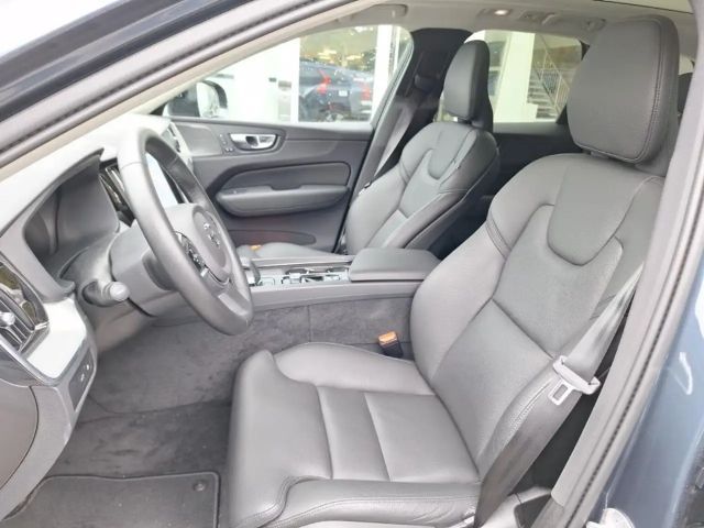 Volvo XC60 Dark Plus T6