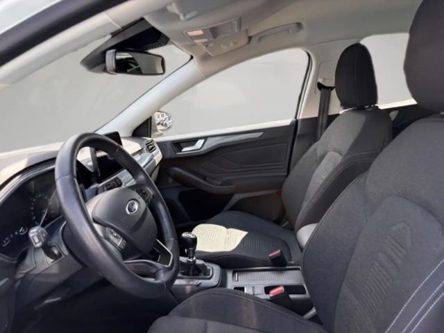 Ford Focus Active EcoBoost Limited