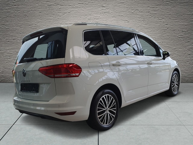 Volkswagen Touran 1.5 TSI BMT DSG Highline