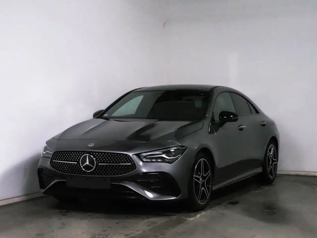 Mercedes-Benz CLA 200 AMG Line Coupé