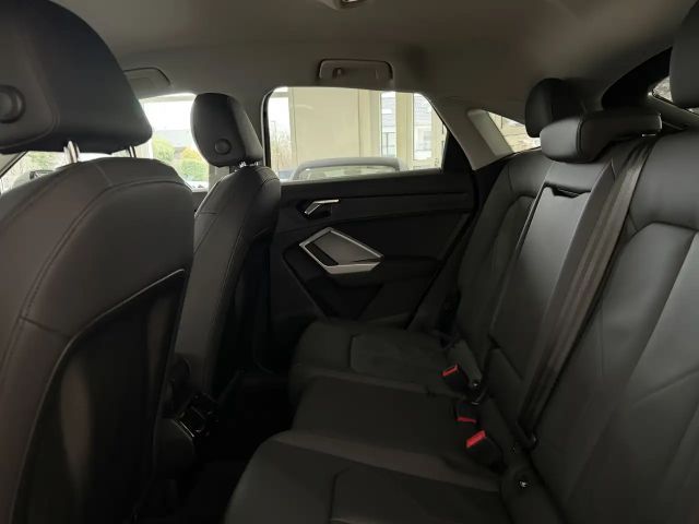 Audi Q3 35 TDI S-Line