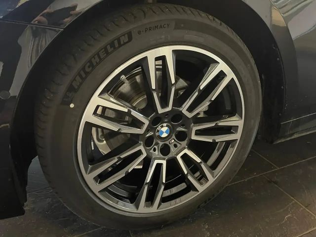 BMW 520 520i M-Sport Sedan