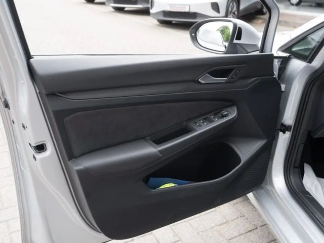 Volkswagen Golf DSG Golf VIII Style Variant