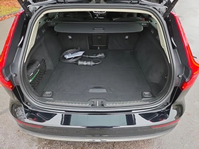 Volvo V60 AWD Core Hybrid T6