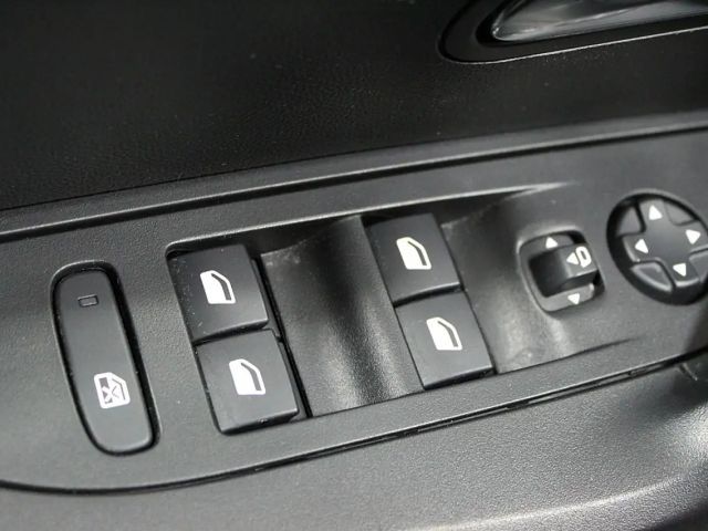 Peugeot 2008 Allure Pack EAT8 PureTech