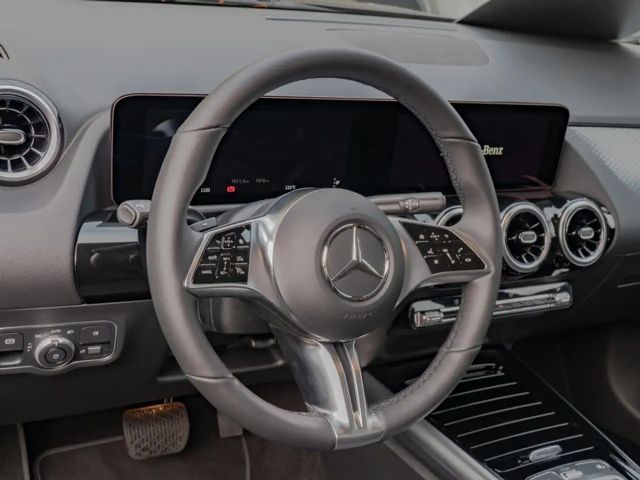 Mercedes-Benz GLA 180 Progressive