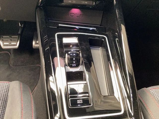 Volkswagen Golf DSG GTI Style