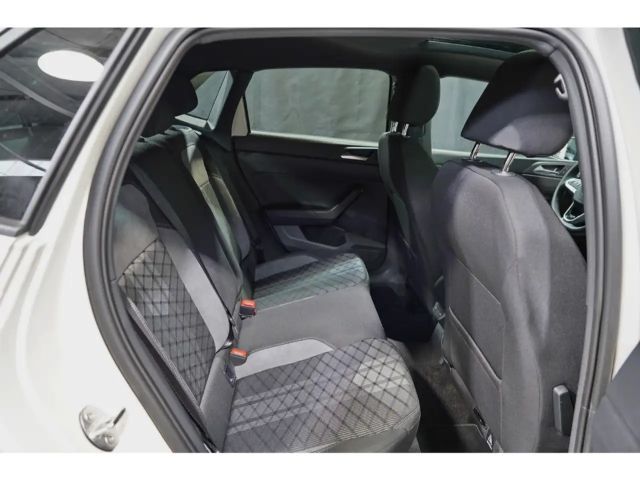 Volkswagen Polo 1.0 TSI DSG R-Line