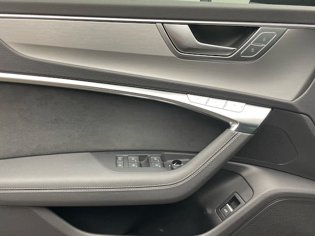 Audi S6 Avant Quattro