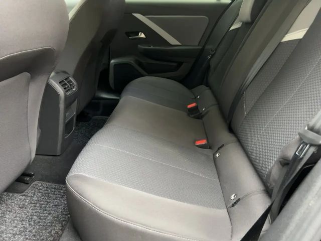 Opel Astra 1.2 Turbo Edition Turbo